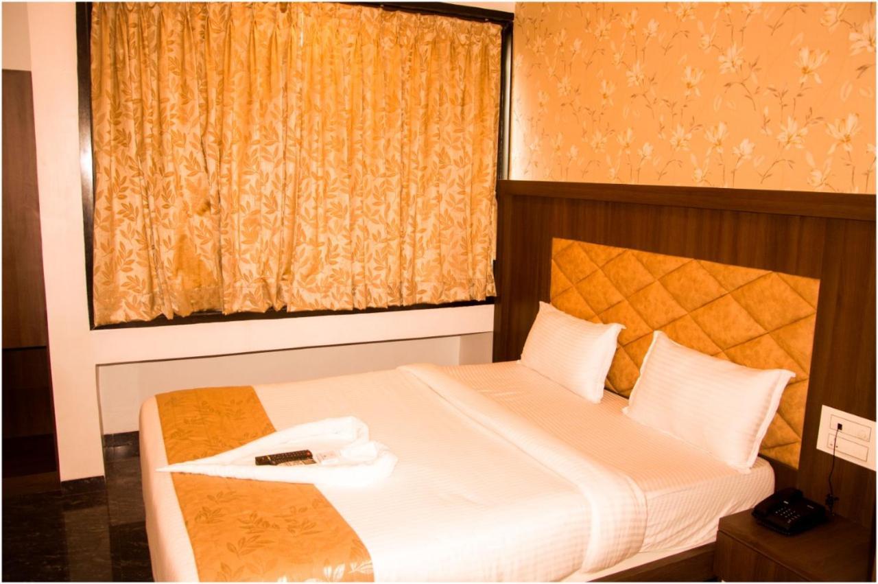 Glitz Hotels The Ar Residency - Nr Thane Railway Station エクステリア 写真