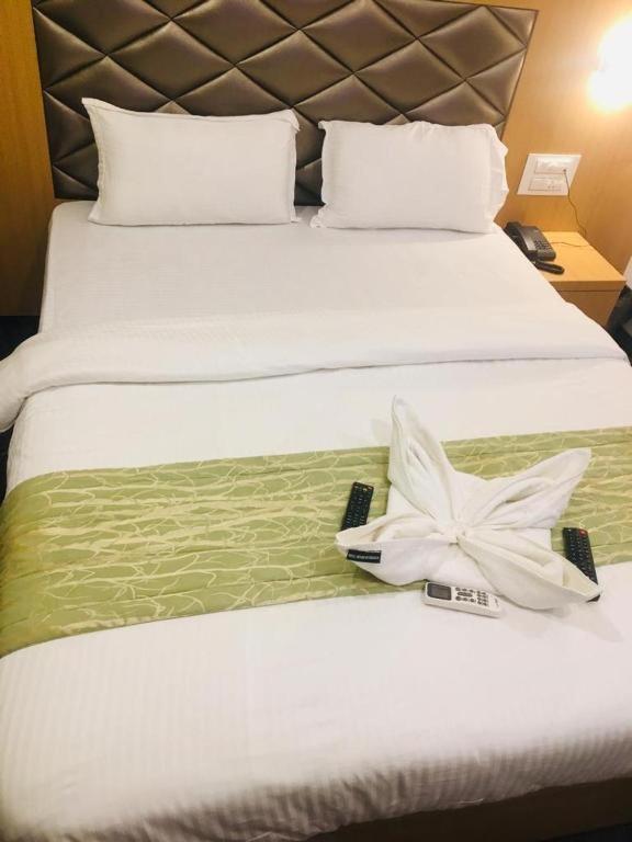 Glitz Hotels The Ar Residency - Nr Thane Railway Station エクステリア 写真