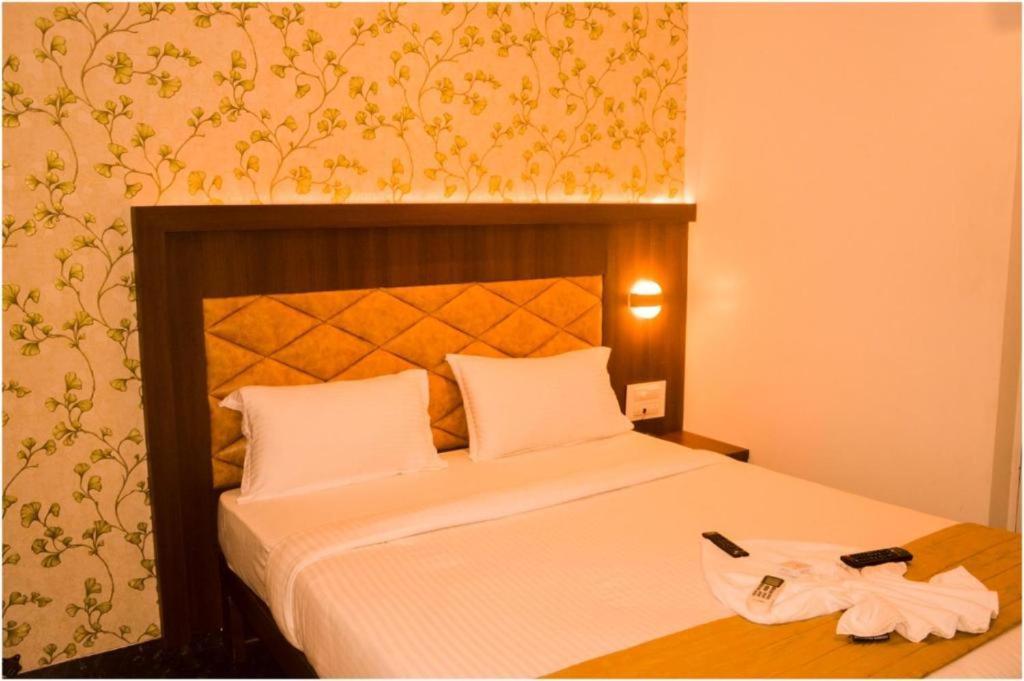Glitz Hotels The Ar Residency - Nr Thane Railway Station エクステリア 写真